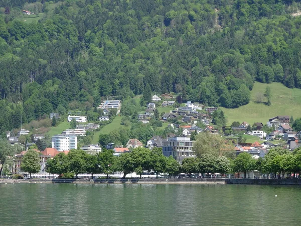 美丽的奥地利自然和建筑 Feldkirch和Bregenz是个很棒的地方山区和城市 没有飞碟 — 图库照片