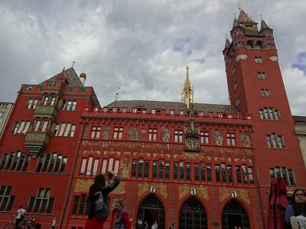 Die Schweizer Stadt Basel Park Lange Erlen Altstadt Rathaus Und — Stockfoto