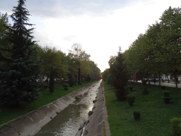 Eski Balkan Kenti Tiran Nanılmaz Binalar Hoş Doğa Arnavutluk Çok — Stok fotoğraf