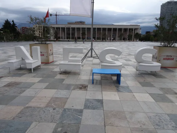 Oude Balkanstad Tirana Geweldige Gebouwen Aangename Natuur Een Heel Ander — Stockfoto