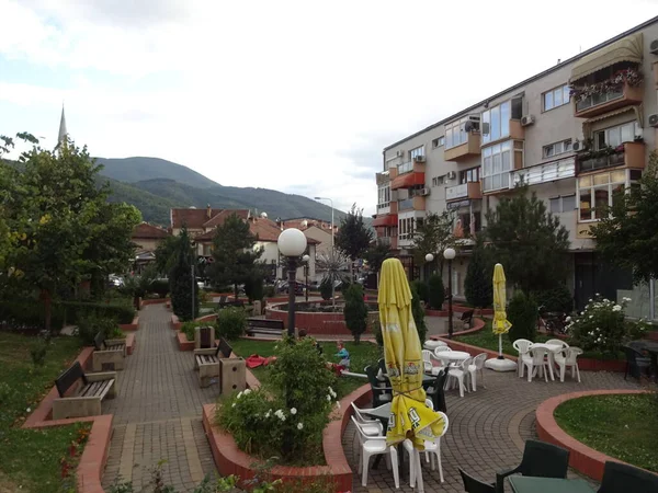 プリスペンの美しいパノラマと街を散策します コソボ紛争後もその風味を維持している珍しい場所 — ストック写真