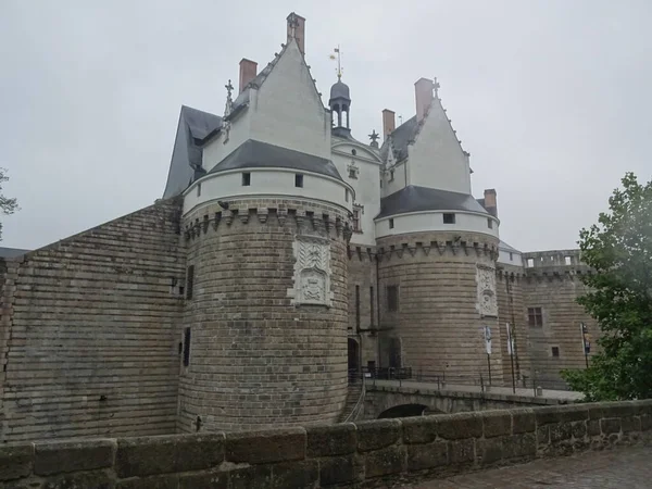 Alte Architektur Und Leuchtendes Grün Der Region Loire Atlantique Bretagne — Stockfoto