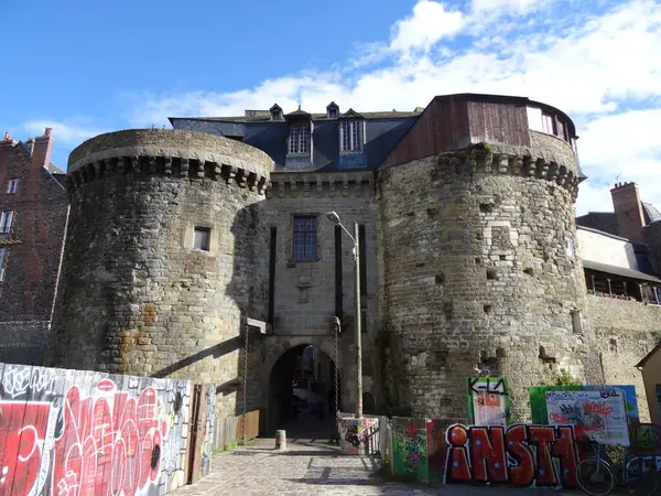 Rennes Ist Eine Sehr Schöne Und Lebenswerte Stadt Zentrierte Architektur — Stockfoto