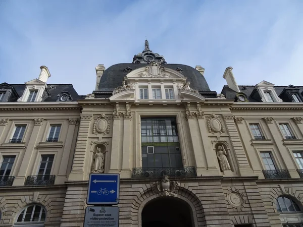Rennes Ist Eine Sehr Schöne Und Lebenswerte Stadt Zentrierte Architektur — Stockfoto
