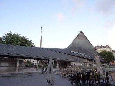 Rouen antik Gotik mimarisi olan çok güzel bir şehir. Fransa 'nın Normania şehrinde yer almaktadır. Katedral özellikle muhteşemdir.