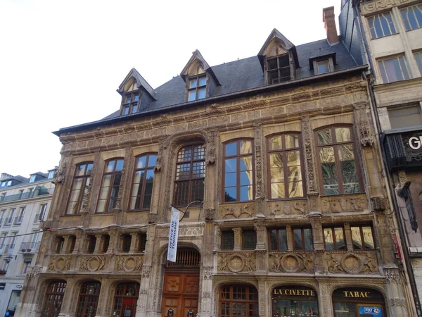 Rouen Una Ciudad Muy Hermosa Con Arquitectura Gótica Antigua Encuentra —  Fotos de Stock