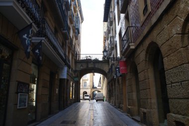 San Sebastian 'ın mimarisi ve doğası. Büyük plajları ve eski binaları olan lüks bir tatil köyü..