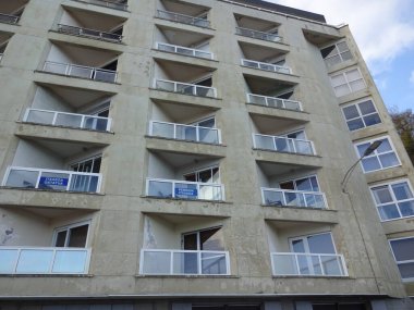 San Sebastian 'ın mimarisi ve doğası. Büyük plajları ve eski binaları olan lüks bir tatil köyü..