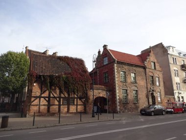 Polonya düşük maliyetli kültürel ve tarihi turizm için büyük bir ülkedir. Gdansk caddeleri, kuzey şehri. Filtre yok