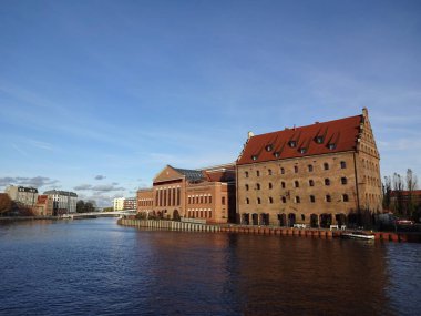 Polonya düşük maliyetli kültürel ve tarihi turizm için büyük bir ülkedir. Gdansk caddeleri, kuzey şehri. Filtre yok