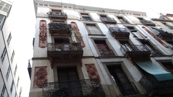 Göz Kamaştırıcı Parlak Muhteşem Barcelona Çeşmeler Gaudi Nin Evleri Parklar — Stok fotoğraf