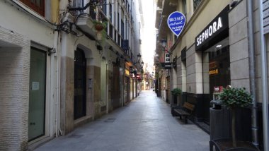 Murcia İspanya 'nın merkezinde çok huzurlu ve güzel bir şehirdir. Tarihi turizm için oldukça büyük ve harikadır.