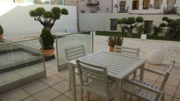 Jaen şehri İspanya 'nın güneyinde yer almaktadır. Bir sürü eski bina, güzel caddeler, ilginç mimari....