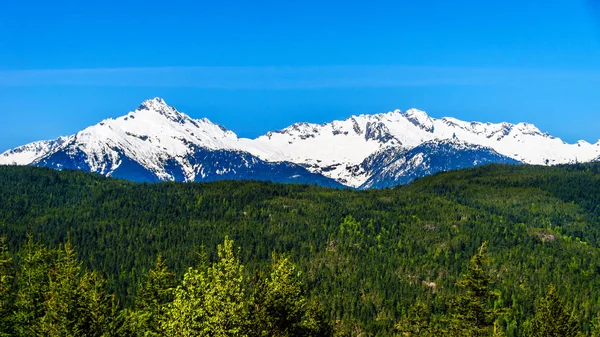 Tantalus horské pásmo podél moře do Sky Highway v krásné Britská Kolumbie, Kanada — Stock fotografie