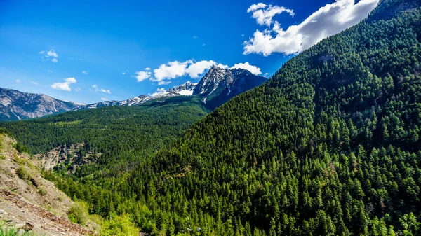 Otoyol 99, boyunca kıyı Dağları olarak da adlandırılan The Duffey Lake Road, Güney British Columbia, Kanada