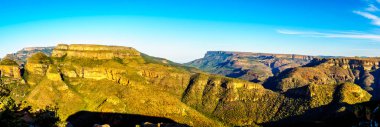 Blyde River Canyon'Güney Afrika eyaletinde Mpumalanga Panorama rota boyunca Panorama görünümünü