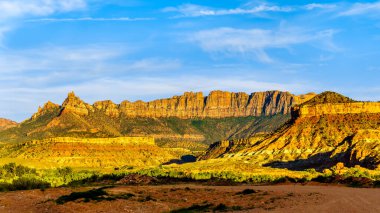 Utah, Usa 'daki Zion Ulusal Parkı' nın güneyindeki Canaan Dağı üzerinde gün batımı