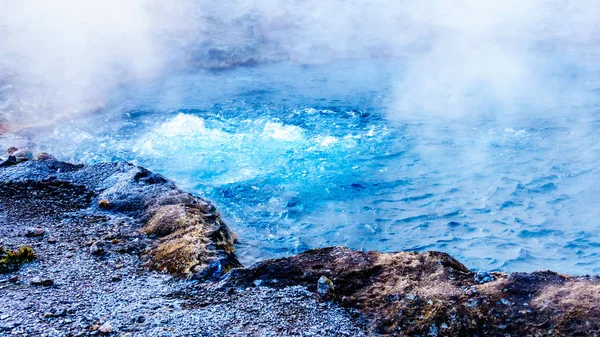 Steam Coming Hot Crystal Clear Blue Water Beryl Spring Geyser — Stock Photo, Image