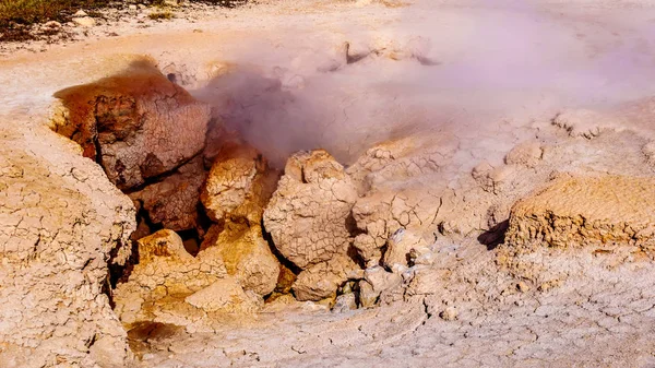 Fumes Coming Out Red Spouter Geyser Lower Geyser Basin Fountain — Stock Photo, Image