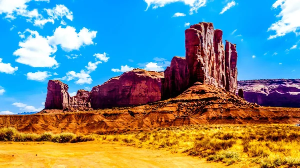 Високі Червоні Піскові Утворення Camel Butte Navajo Nation Monument Valley — стокове фото