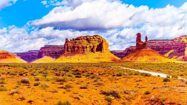 Les Buttes Grès Rouge Les Pinnacles Dans Paysage Semi Désertique — Photo