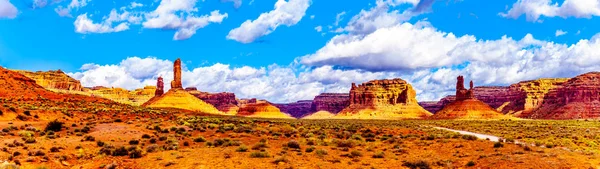 Panorama Van Red Sandstone Buttes Pinnacles Het Semi Woestijnlandschap Valley — Stockfoto