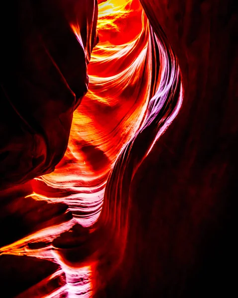 Guardando Verso Alto Liscio Curvo Red Navajo Arenaria Pareti Dell — Foto Stock