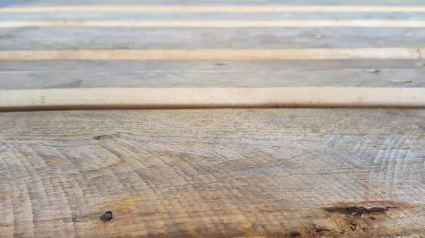 Крупным планом деревянный поддон на складе — стоковое фото