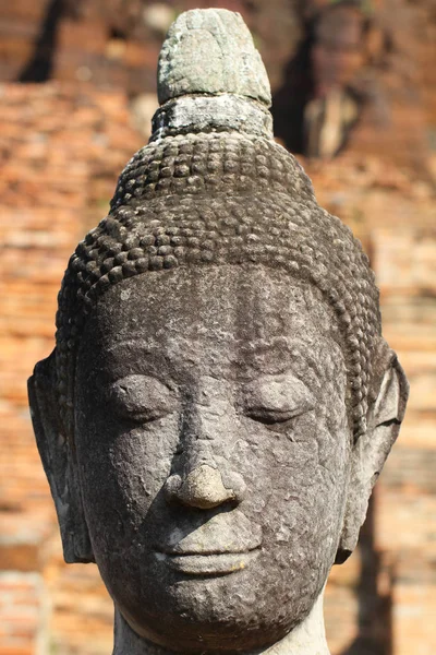 Κεφάλι και το πρόσωπο της αρχαία πέτρα γκρι Βούδα άγαλμα, γλυπτική τέχνη — Φωτογραφία Αρχείου