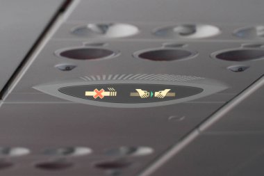 havayolu Emanet gösteri, uçak, emniyet kemeri ve sigara Sigara İçilmez işareti ışık sembolü