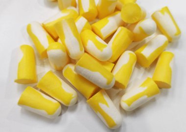 Kişisel Korunma Kulağı İşlem arkaplanı sırasında gürültüden eskimek için izole edilmiş arka plan