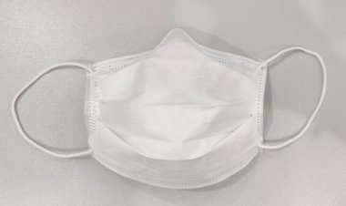 Beyaz koruyucu hijyenik maske koleksiyonu CORONA COVID-19 grip biyolojik enfeksiyonu ve PM2.5 tozu, salgın haber 