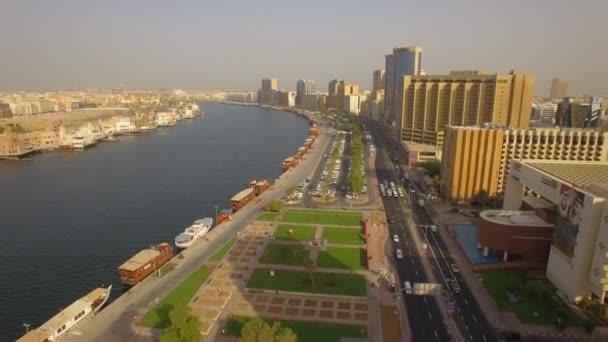 Antenowe Dubai Creek Zabytkowe Centrum Zjednoczone Emiraty Arabskie Wschód Słońca — Wideo stockowe