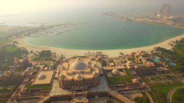 Aérien Survolez Luxueux Emirates Palace Hotel Abu Dhabi Émirats Arabes — Video