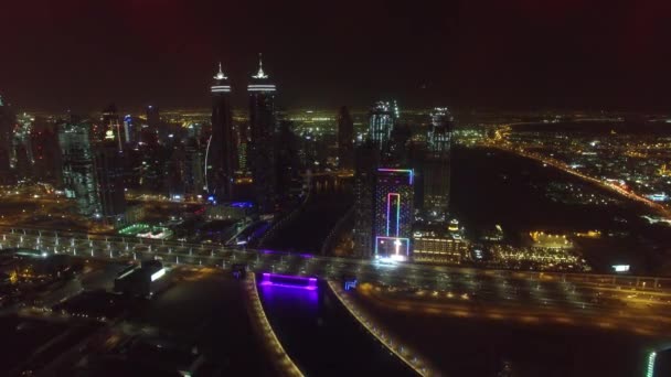 Luchtfoto Verlichte Waterval Aan Sheikh Zayed Brug Dubai Water Aquaduct — Stockvideo