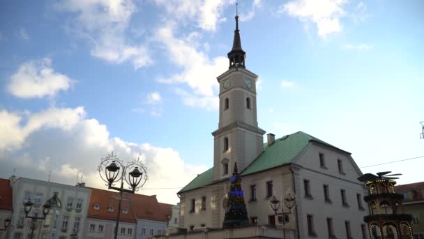 Rathaus Der Stadt Gliwice Der Mitte Des Marktplatzes Pistolenschuss — Stockvideo