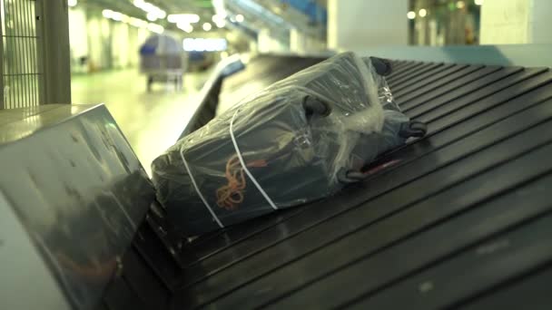 Σύστημα Αποσκευών Μεταφορικό Ιμάντα Χειρισμού Αποσκευών Στο Αεροδρόμιο — Αρχείο Βίντεο