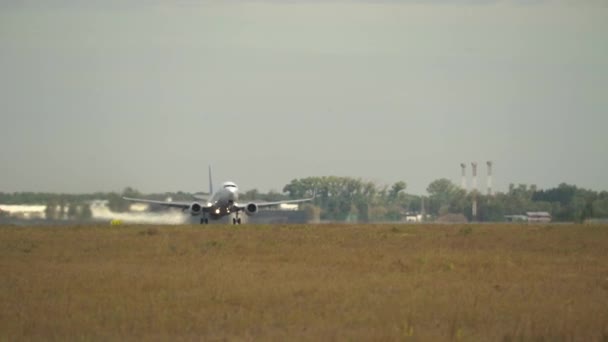 Flugzeug Hebt Von Der Landebahn Internationaler Flughafen Boryspil Kiew Ukraine — Stockvideo