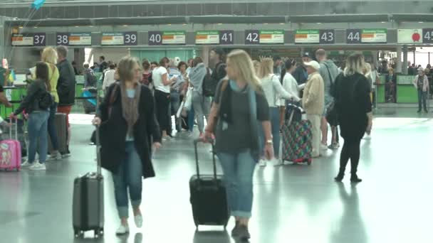 September 2019 Kiev Oekraïne Passagiers Internationale Luchthaven Terminal Boryspil Internationale — Stockvideo