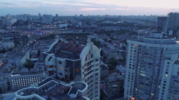 Luftaufnahmen Des Stadtzentrums Von Kyiw Sonnenuntergang — Stockvideo