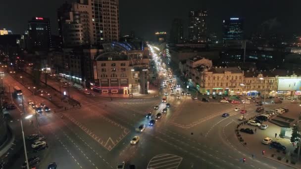 Luftaufnahme Des Vielbefahrenen Verkehrs Auf Stadtstraßen Kyiv Ukrainisch — Stockvideo