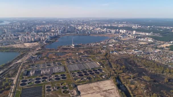 污水处理厂 城市背景 污水处理厂 — 图库视频影像