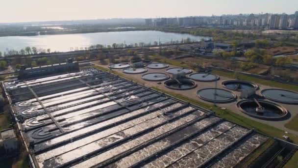 Luchtfoto Afvalwaterzuiveringsinstallatie Stad Achtergrond Zuiveringsinstallatie Voor Afvalwater — Stockvideo