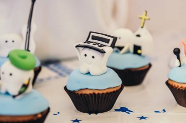 Diş kahraman top kek