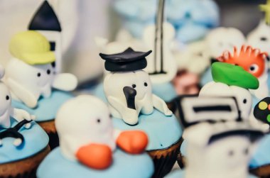 Diş kahraman top kek