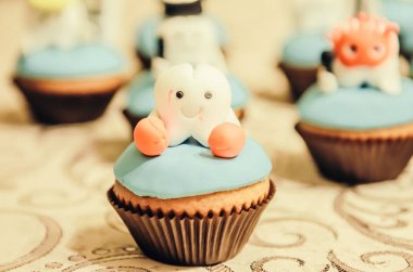 Diş kahraman top kek