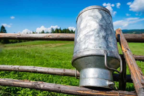 Old Milk Can Made of Aluminum — Stock Photo, Image