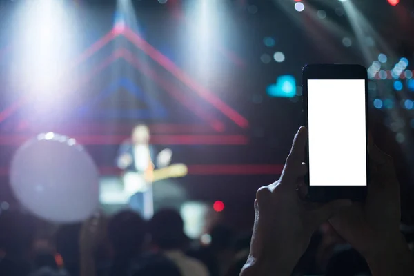 Hand Met Een Smartphone Records Live Muziekfestival Met Leeg Wit — Stockfoto