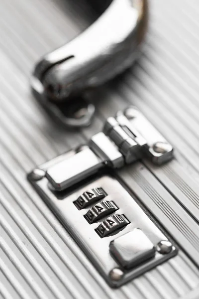 Metalen case met cijferslot. geheim — Stockfoto