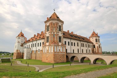 Mir, Belarus - 20 Mayıs 2017: Mir Minsk region - Beyaz Rusya'nın tarihsel miras kalede. UNESCO dünya mirası. Beyaz Rusya üzerinde seyahat